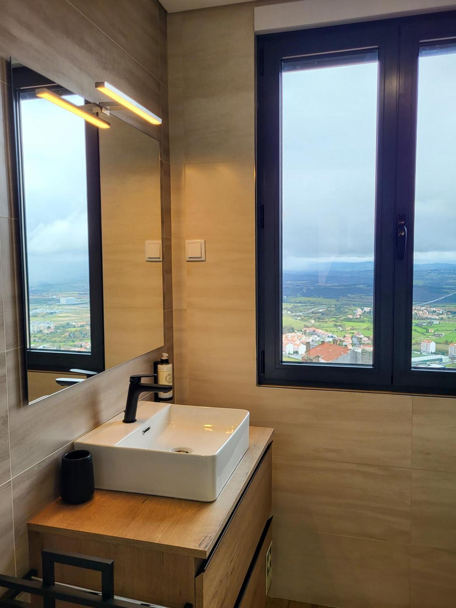 Apartamentos Do Mercado Covilhã Habitación foto